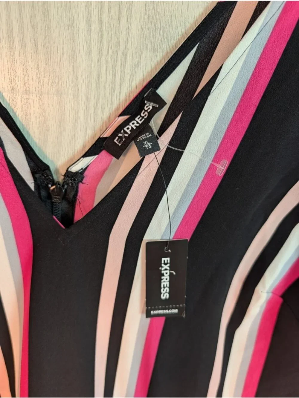 Express NWT Black & White Vertical Striped Jumpsuit Wide Leg XL Cropped